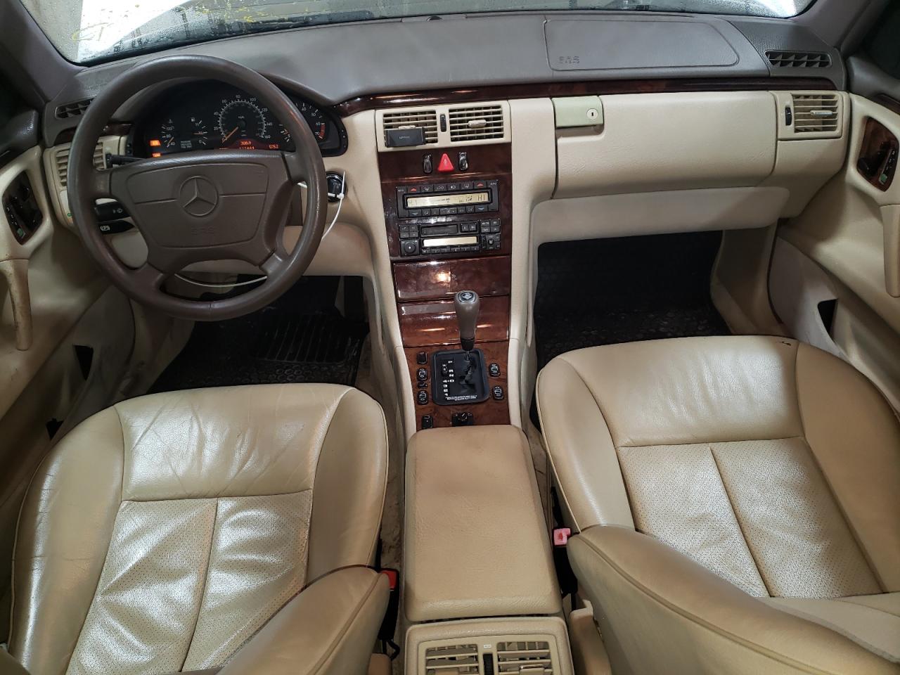 1997 Mercedes-Benz E-klasse VIN WDBJF72F6VA263199 Copart auction photo, front end damage thumbnail 8
