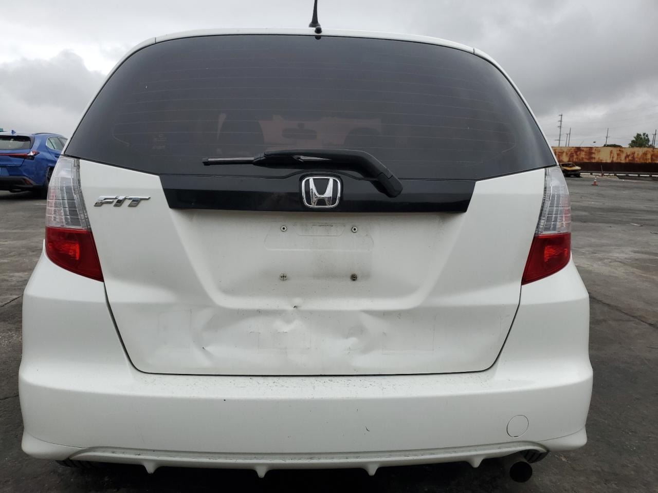 2013 Honda Fit VIN JHMGE8H30DC036979 Copart auction photo, rear end damage thumbnail 6