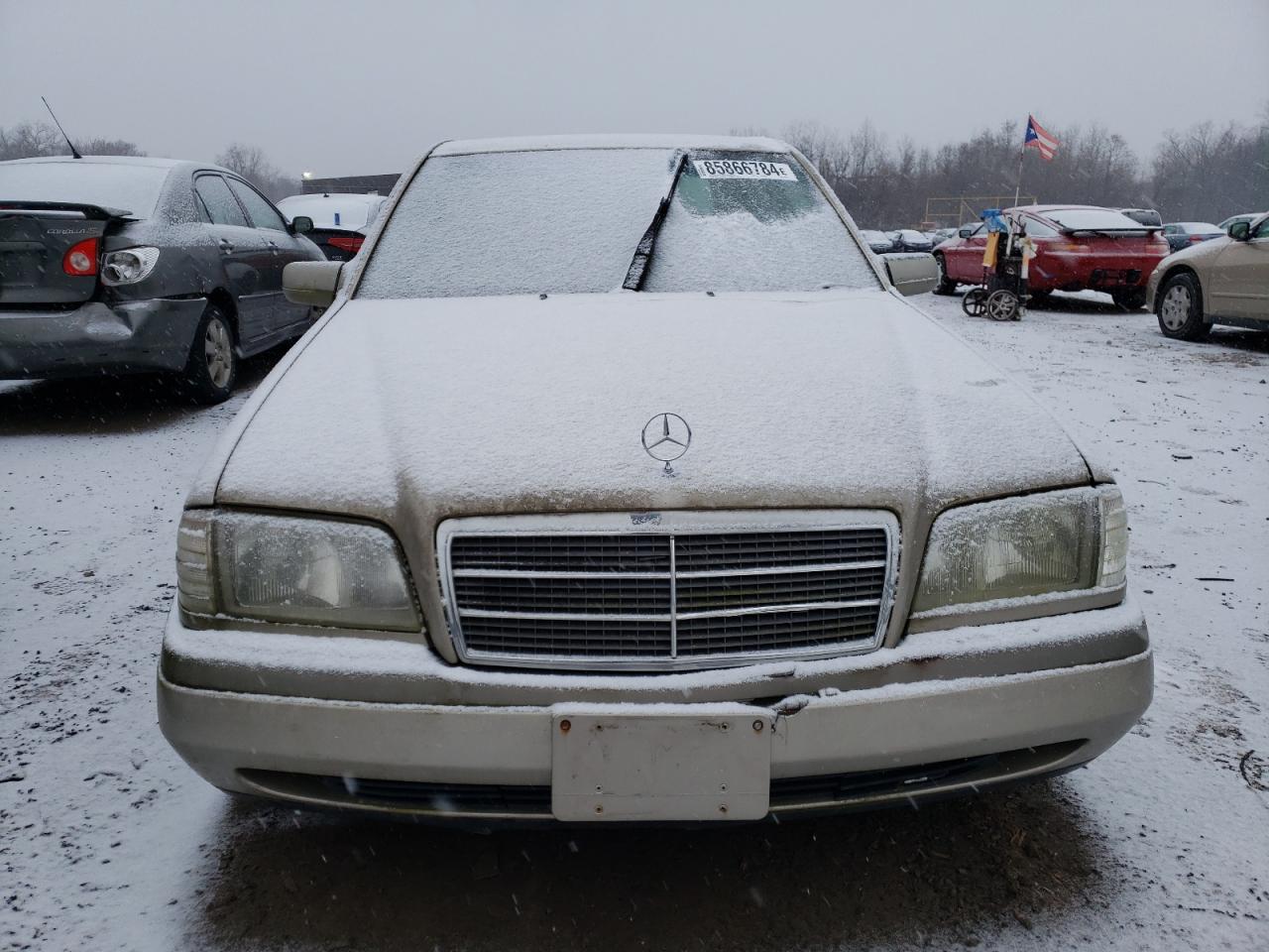 1994 Mercedes-Benz C-klasse VIN WDBHA28E6RF015428 Copart auction photo, mechanical / minor dent/scratches damage thumbnail 5