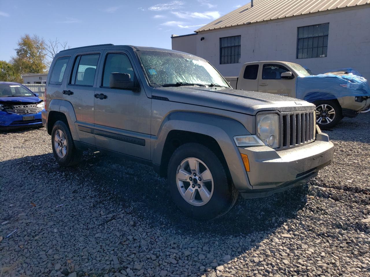 2012 Jeep Liberty (North America) VIN 1C4PJMAK8CW175049 Copart auction photo, side / front end damage thumbnail 4