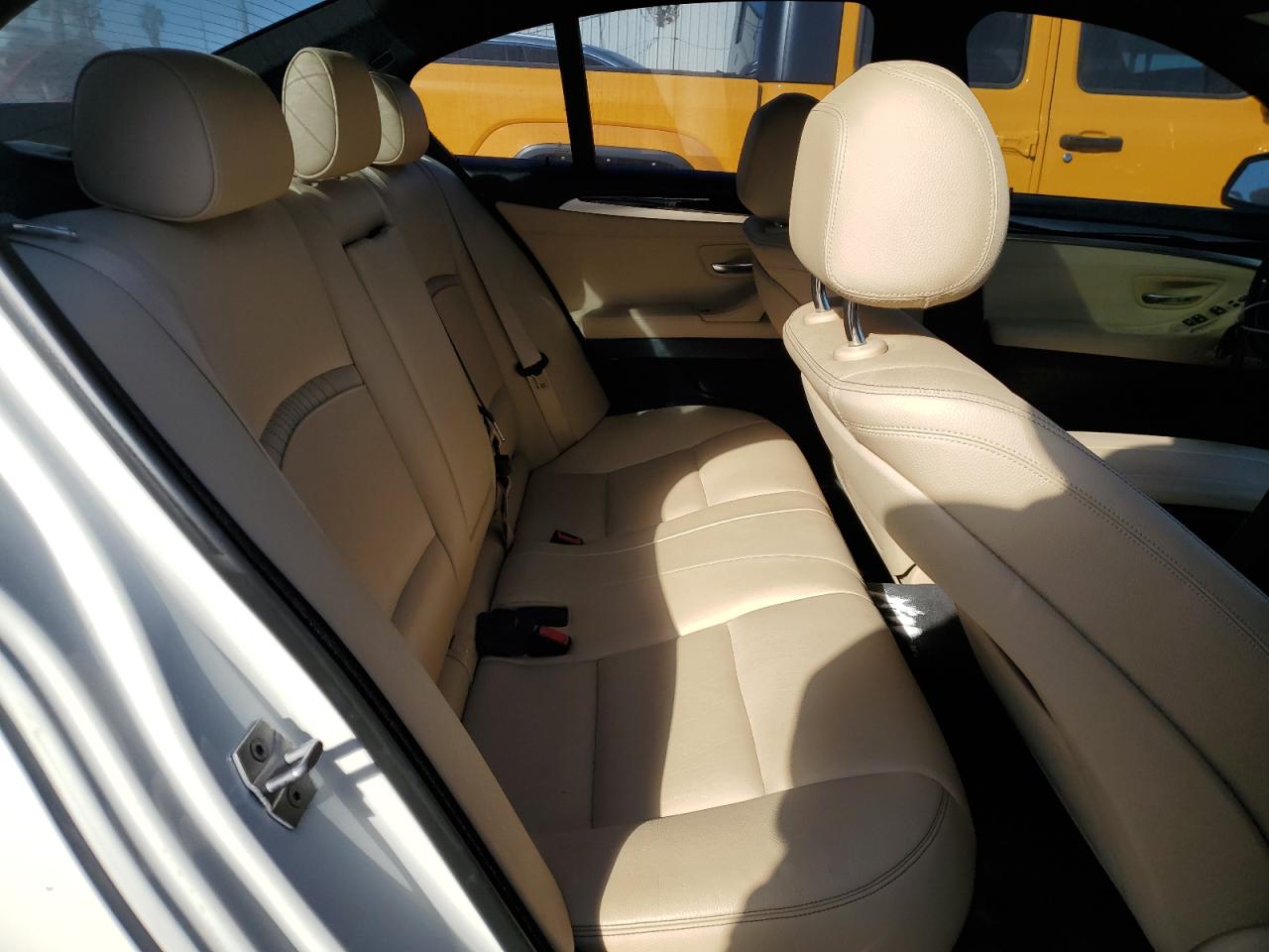 2016 BMW 5er VIN WBA5B1C57GG131471 Copart auction photo, water/flood damage thumbnail 10