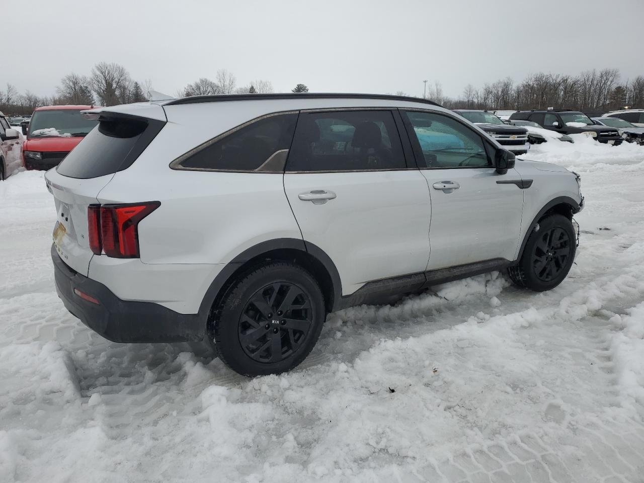 2021 KIA Sorento VIN 5XYRLDLC3MG018164 Copart auction photo, front end / undercarriage damage thumbnail 3