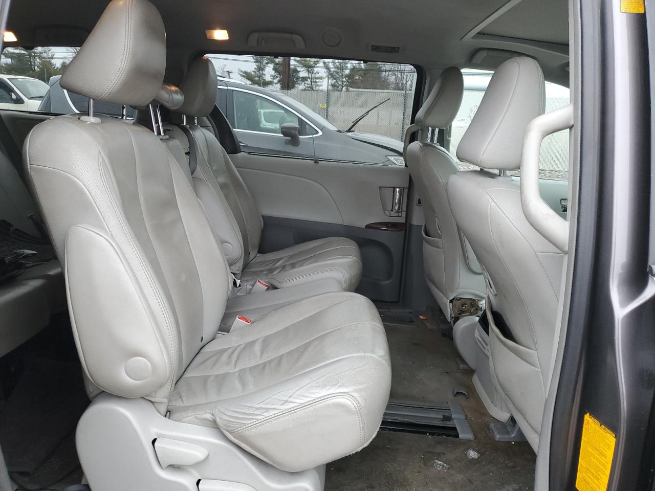 2013 Toyota Sienna VIN 5TDYK3DC0DS281092 Copart auction photo, rear end / side damage thumbnail 11