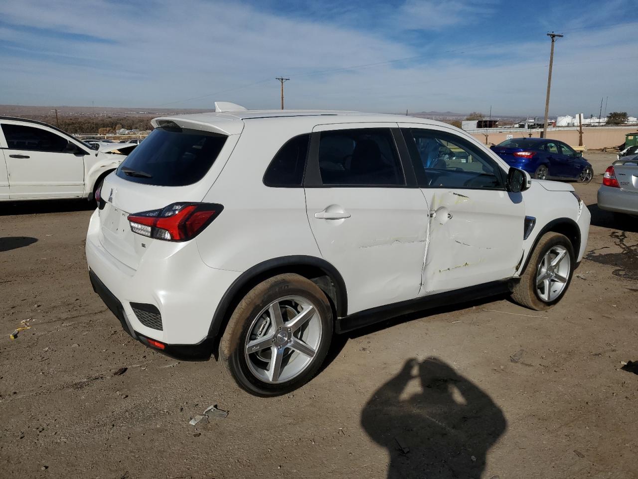 2020 Mitsubishi Outlander VIN JA4AP4AU9LU009554 Copart auction photo, front end / side damage thumbnail 3