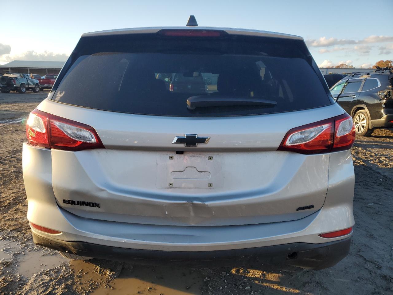 2019 Chevrolet Equinox VIN 3GNAXSEV4KS595065 Copart auction photo, front end / rear end damage thumbnail 6