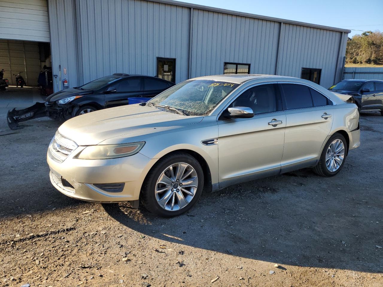 2010 Ford Taurus VIN 1FAHP2FW0AG142255