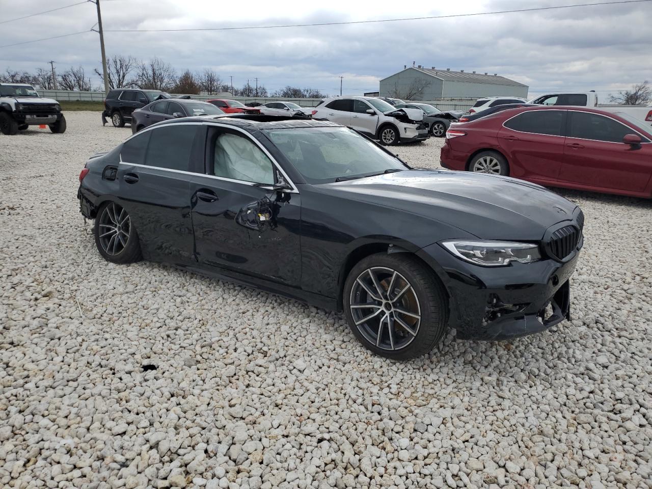 2020 BMW 3er VIN 3MW5R1J01L8B42980 Copart auction photo, all over damage thumbnail 4