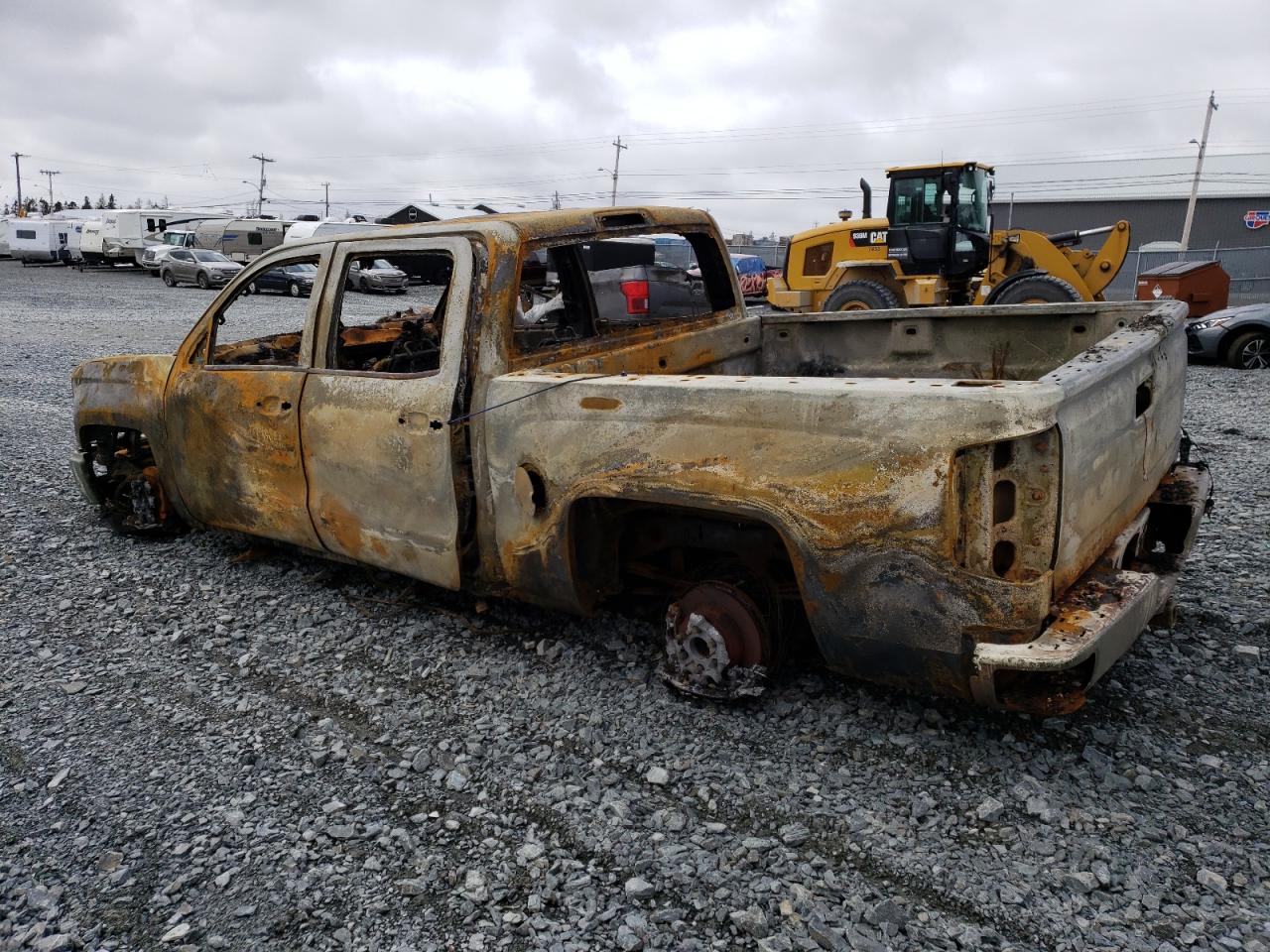 2015 Chevrolet Silverado VIN 3GCUKSEC4FG161207 Copart auction photo, burn damage thumbnail 2
