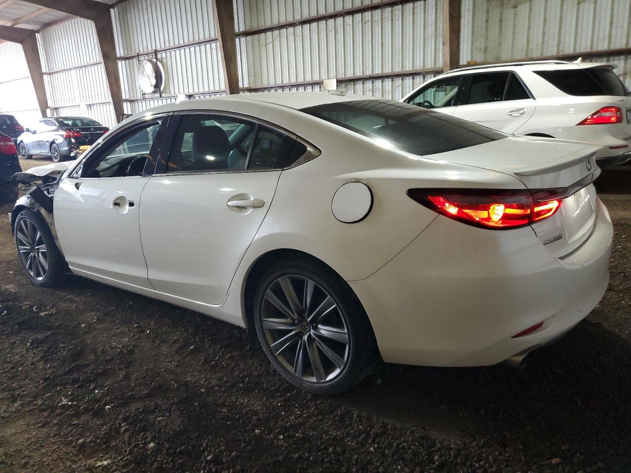 2018 Mazda 6 VIN JM1GL1WY7J1318363 Copart auction photo, front end / minor dent/scratches damage thumbnail 2