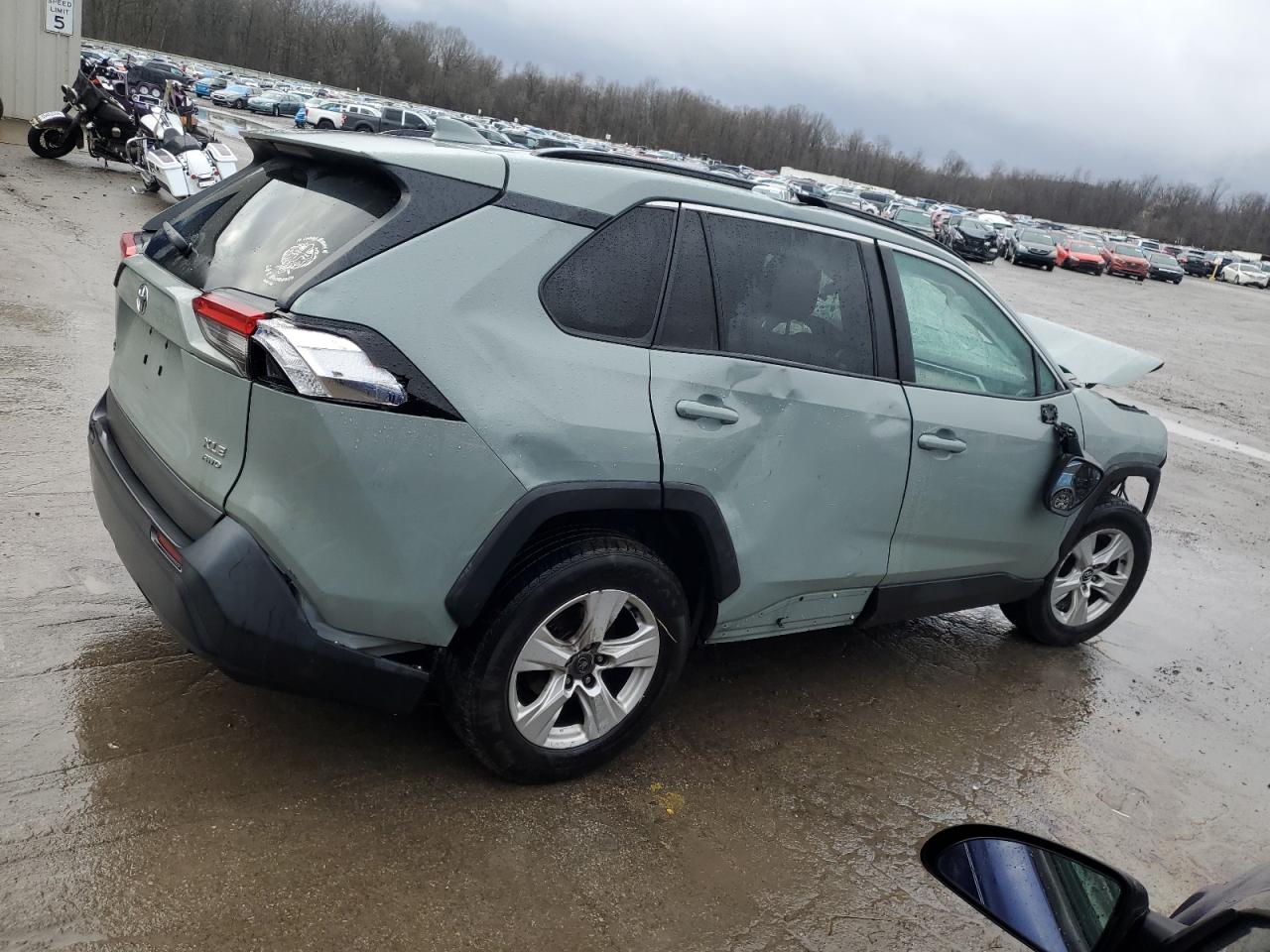 2020 Toyota RAV 4 VIN 2T3P1RFV1LC124962 Copart auction photo, all over damage thumbnail 3