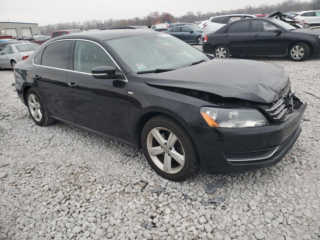 2014 Volkswagen Passat VIN 1VWAS7A37EC039753 Copart auction photo, front end damage thumbnail 4