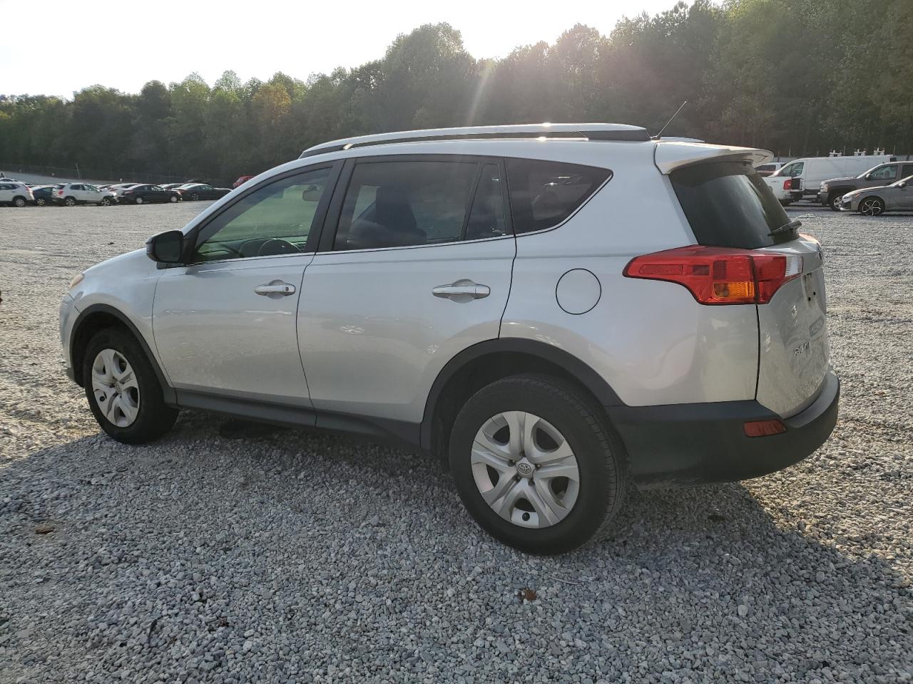 2015 Toyota RAV 4 VIN JTMZFREV4FJ045167 Copart auction photo, mechanical / minor dent/scratches damage thumbnail 2