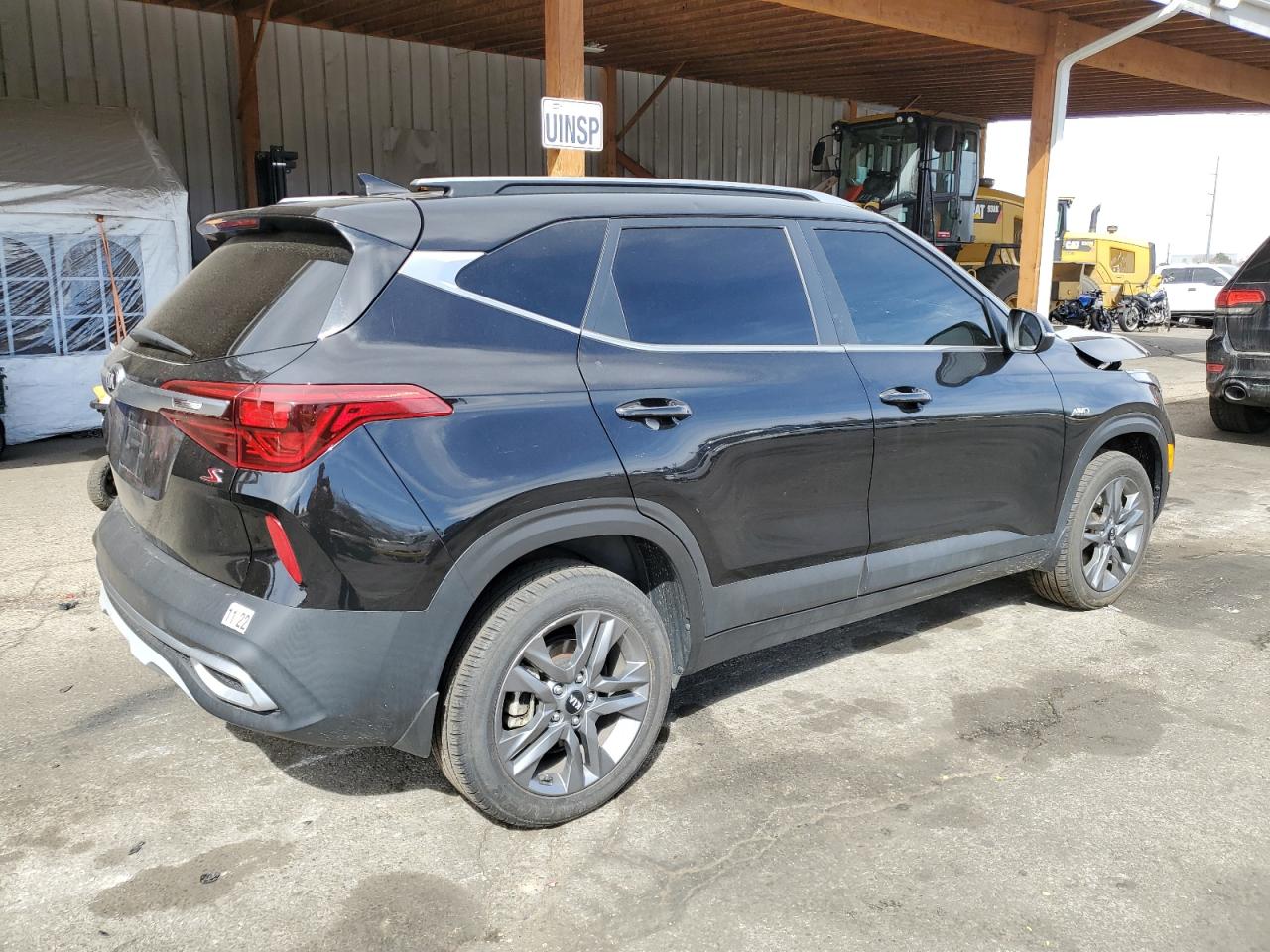 2021 KIA Seltos VIN KNDEUCAA1M7161067 Copart auction photo, front end damage thumbnail 3