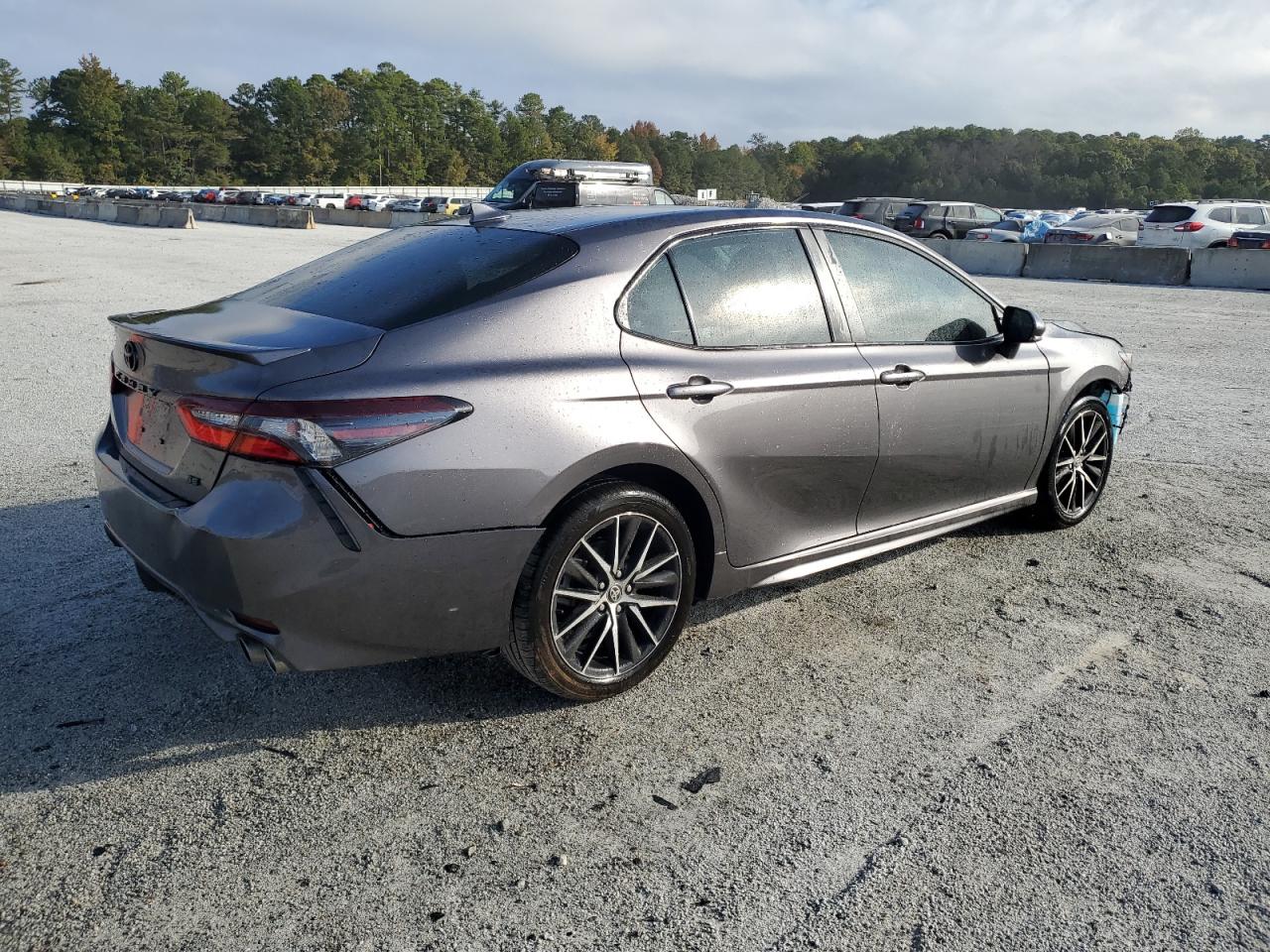 2022 Toyota Camry VIN 4T1G11AK4NU043396 Copart auction photo, front end / rear end damage thumbnail 3