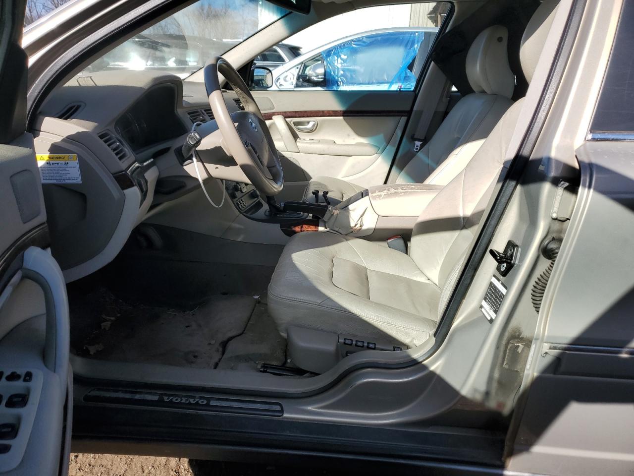 2004 Volvo S80 VIN YV1TS59H341369989 Copart auction photo, rear end / minor dent/scratches damage thumbnail 7