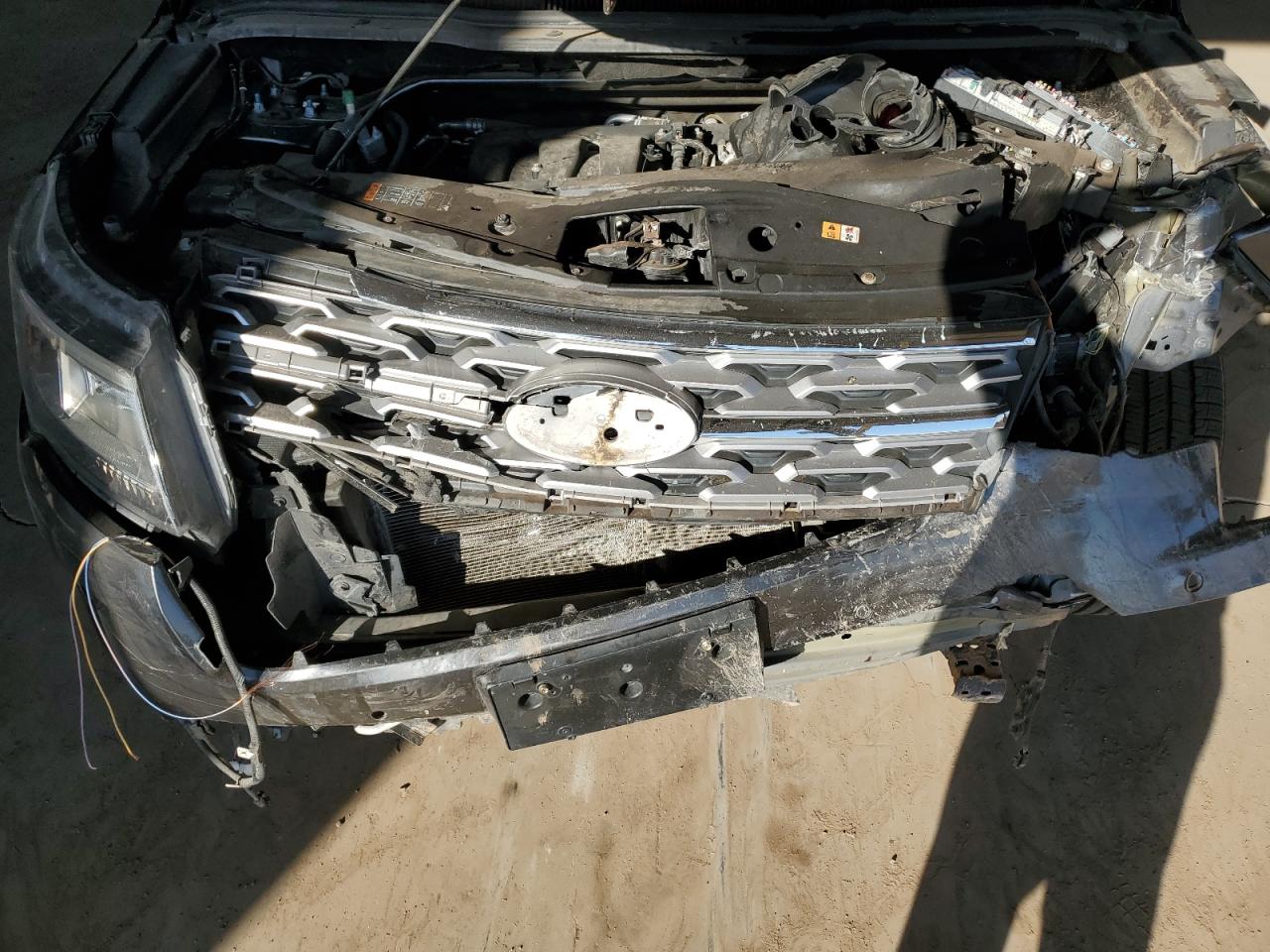2018 Ford Explorer VIN 1FM5K7F85JGA70832 Copart auction photo, front end / side damage thumbnail 12