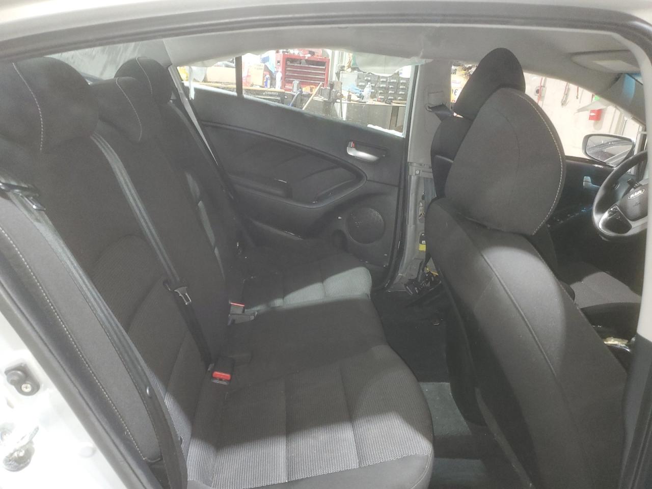 2018 KIA Forte VIN 3KPFK4A76JE280698 Copart auction photo, side / rear end damage thumbnail 10