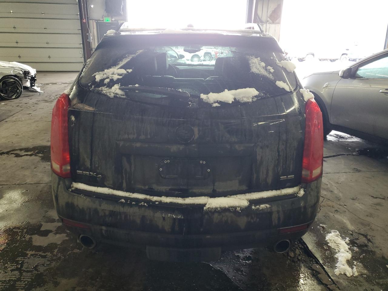 2015 Cadillac SRX VIN 3GYFNGE30FS515681 Copart auction photo, side / front end damage thumbnail 6