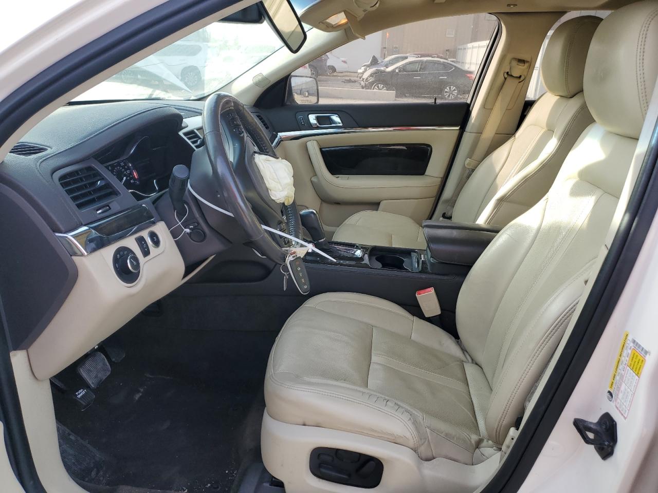 2013 Lincoln MKS VIN 1LNHL9FT5DG610582 Copart auction photo, front end damage thumbnail 7