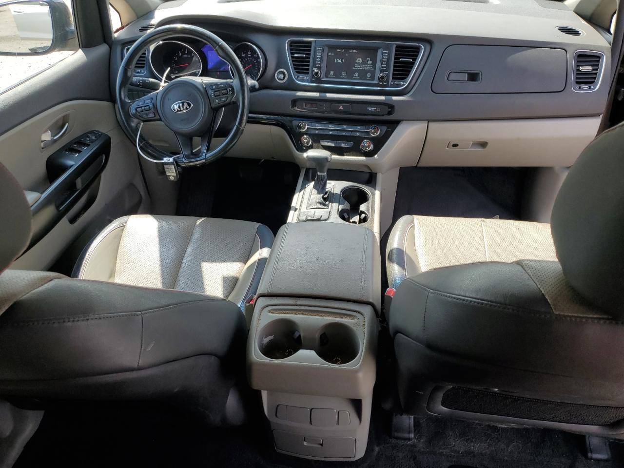 2017 KIA Sedona VIN KNDMB5C17H6293577 Copart auction photo, side / front end damage thumbnail 8