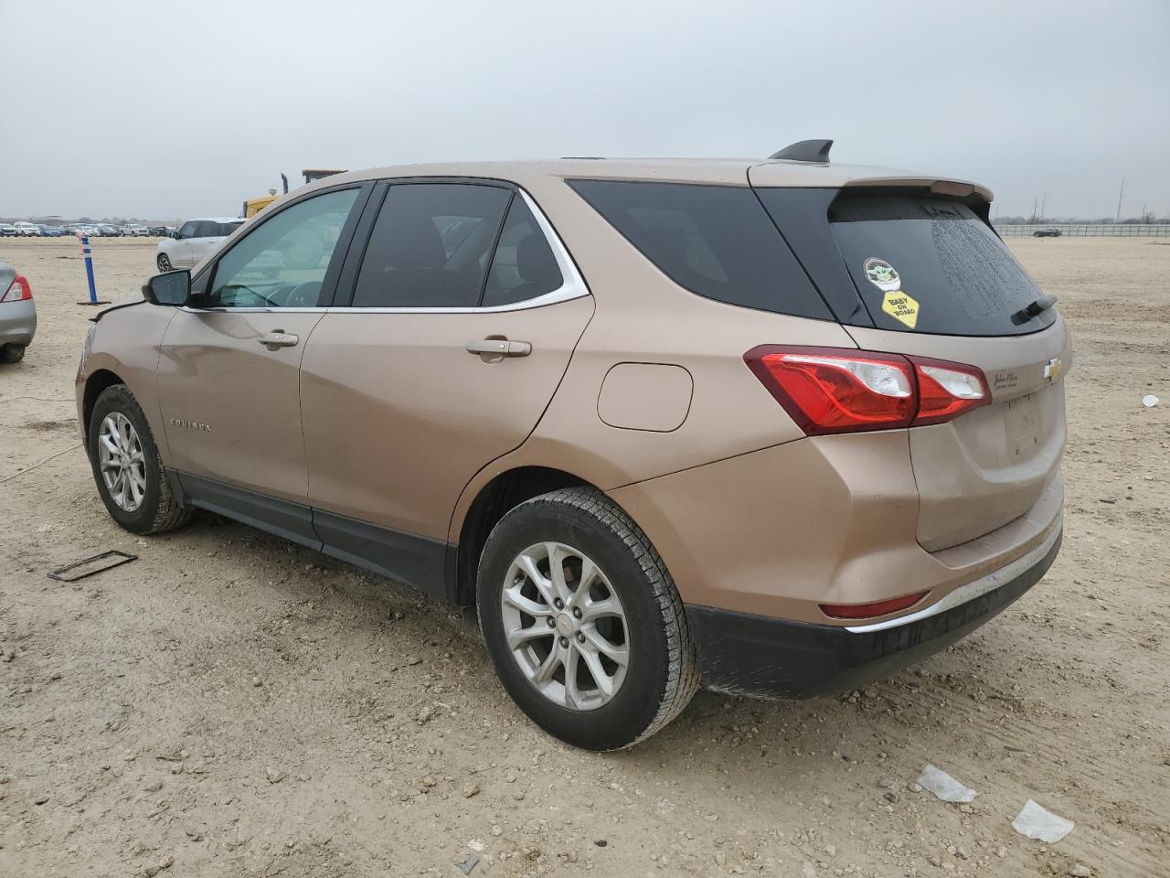 2019 Chevrolet Equinox VIN 2GNAXKEV0K6202421 Copart auction photo, front end / side damage thumbnail 2