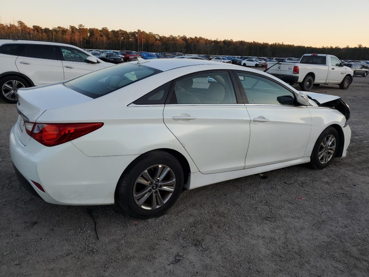 2014 Hyundai Sonata VIN 5NPEB4ACXEH889870 Copart auction photo, front end damage thumbnail 3