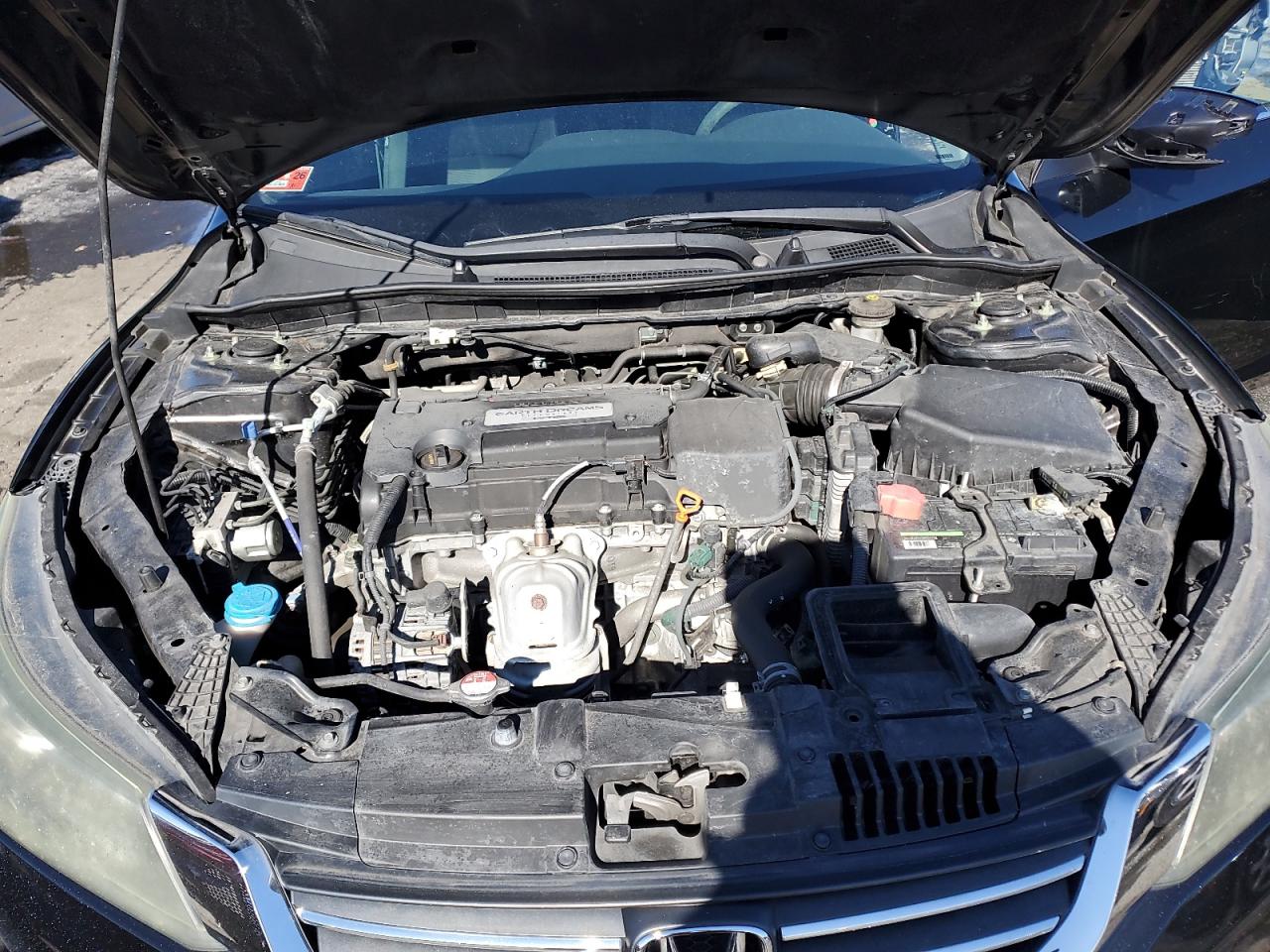 2015 Honda Accord VIN 1HGCR2F34FA137785 Copart auction photo, side / minor dent/scratches damage thumbnail 11