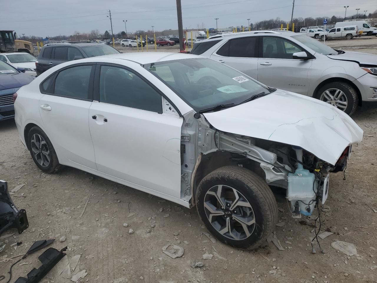 2021 KIA Forte VIN 3KPF24AD1ME368889 Copart auction photo, front end / minor dent/scratches damage thumbnail 4
