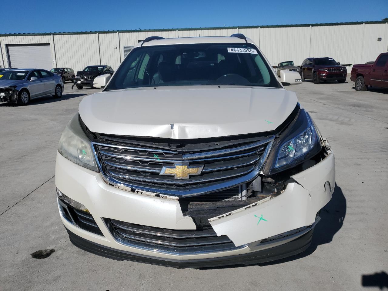2015 Chevrolet Traverse VIN 1GNKRJKD4FJ117479 Copart auction photo, front end damage thumbnail 5