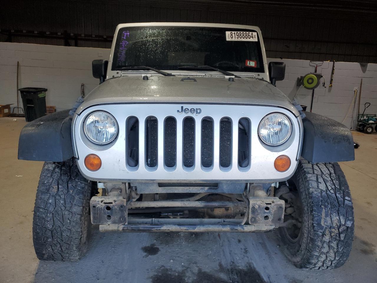 2008 Jeep Wrangler VIN 1J4GA39128L547574 Copart auction photo, side / minor dent/scratches damage thumbnail 5