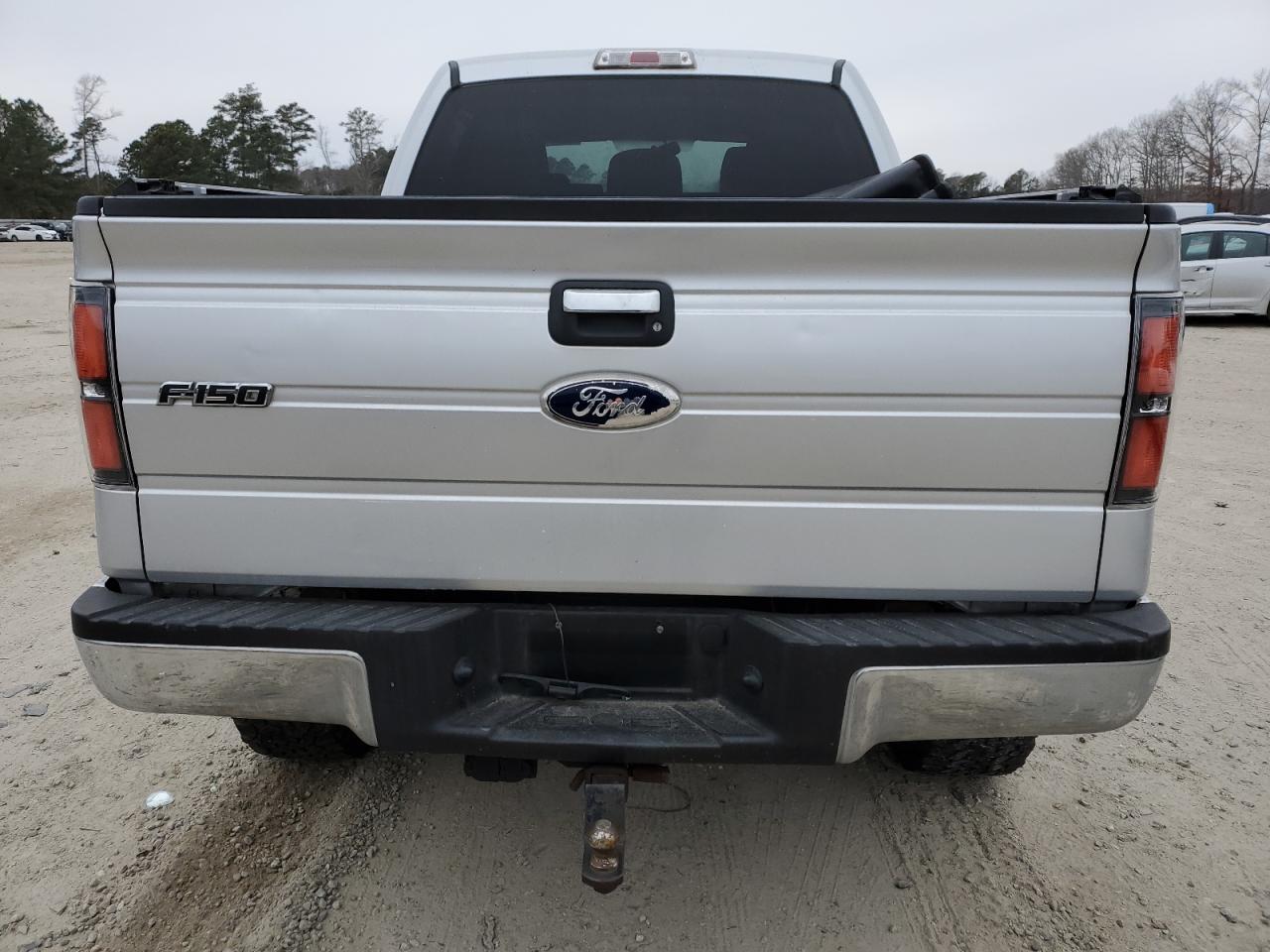 2011 Ford F-150 VIN 1FTFW1ETXBFC56356 Copart auction photo, front end / minor dent/scratches damage thumbnail 6