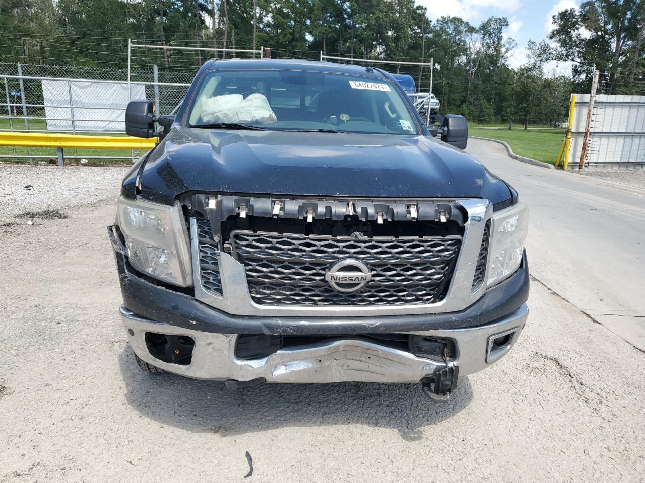 2017 Nissan Titan VIN 1N6AA1F25HN549415 Copart auction photo, front end damage thumbnail 5
