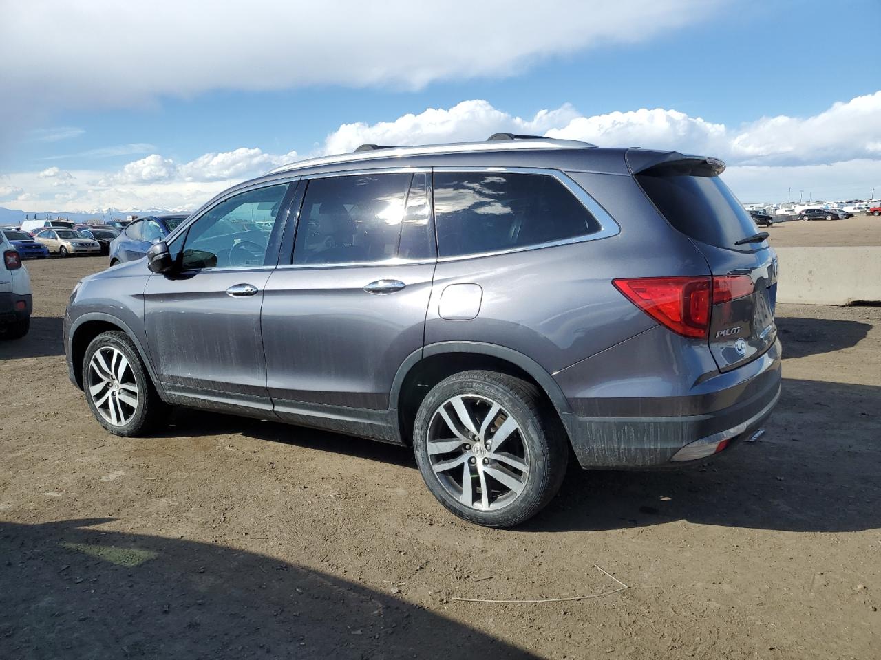 2017 Honda Pilot VIN 5FNYF6H98HB016757 Copart auction photo, rear end damage thumbnail 2