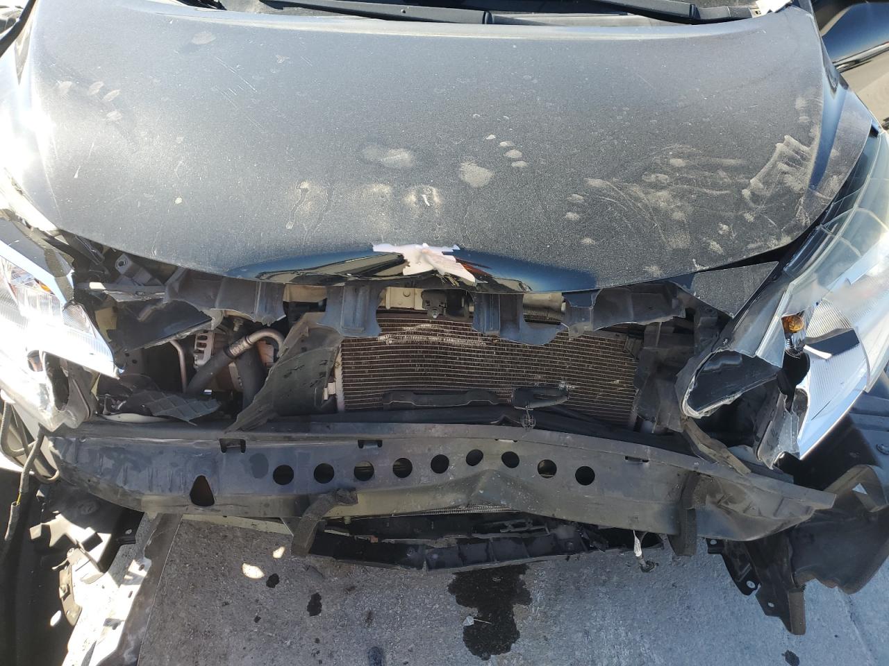 2015 Nissan Versa VIN 3N1CE2CP2FL406881 Copart auction photo, front end damage thumbnail 11