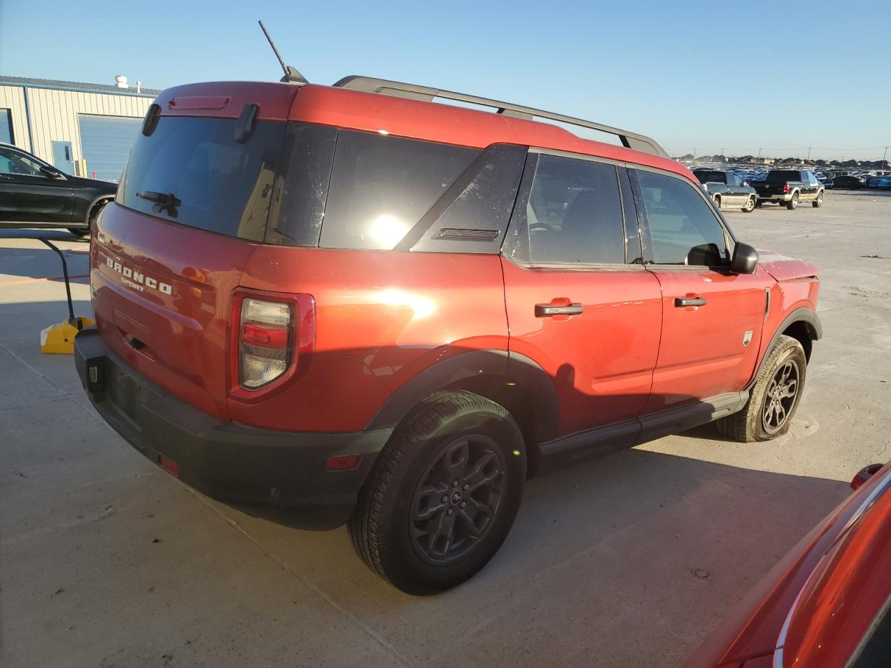 2022 Ford Bronco VIN 3FMCR9B65NRD20359 Copart auction photo, front end / minor dent/scratches damage thumbnail 3