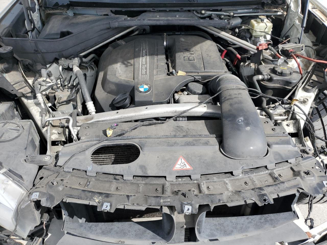 2014 BMW X5 VIN 5UXKR0C59E0K43169 Copart auction photo, front end damage thumbnail 11