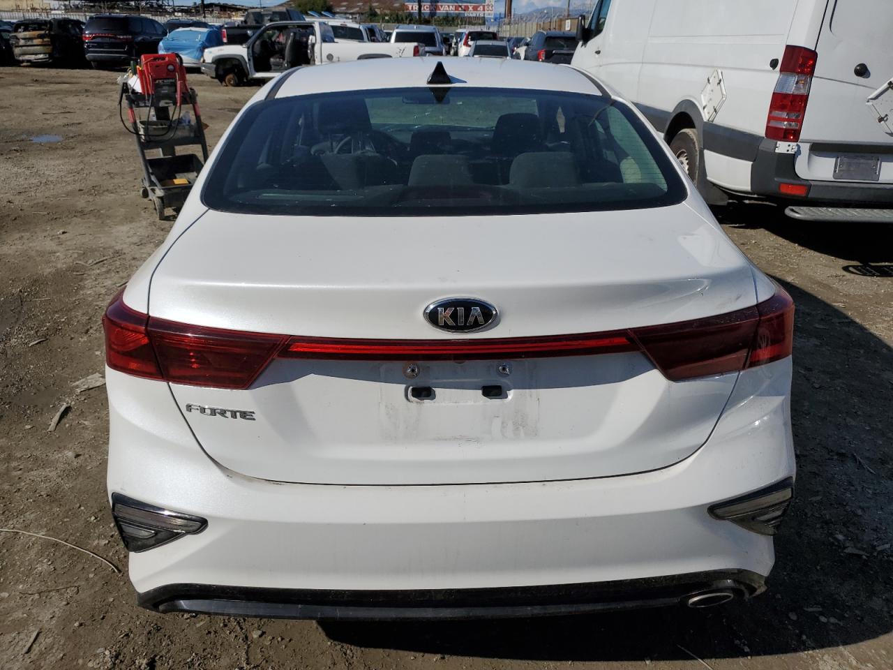 2021 KIA Forte VIN 3KPF24AD9ME352049 Copart auction photo, front end damage thumbnail 6