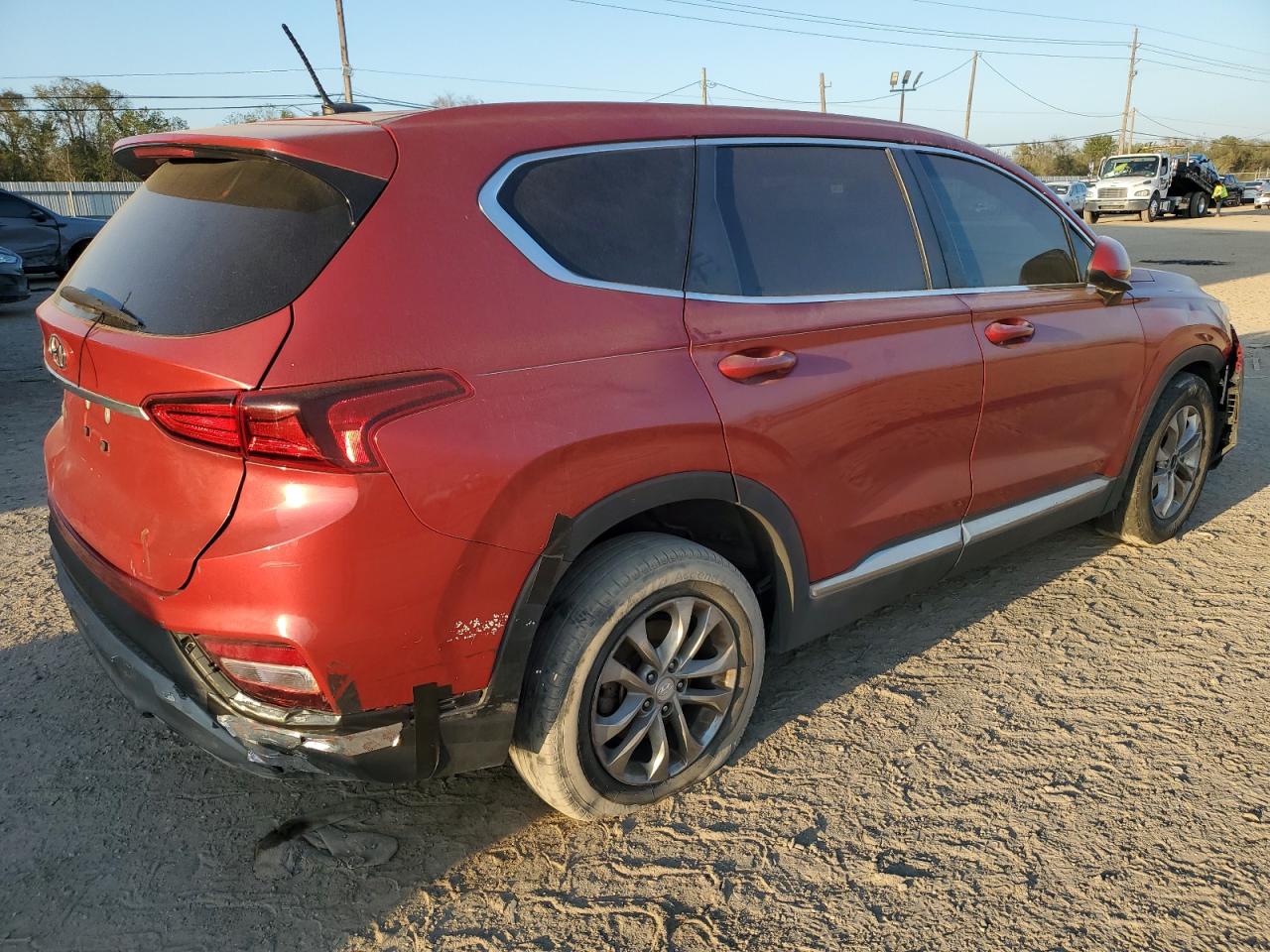 2019 Hyundai Santa Fe VIN 5NMS23AD6KH062737 Copart auction photo, front end / minor dent/scratches damage thumbnail 3