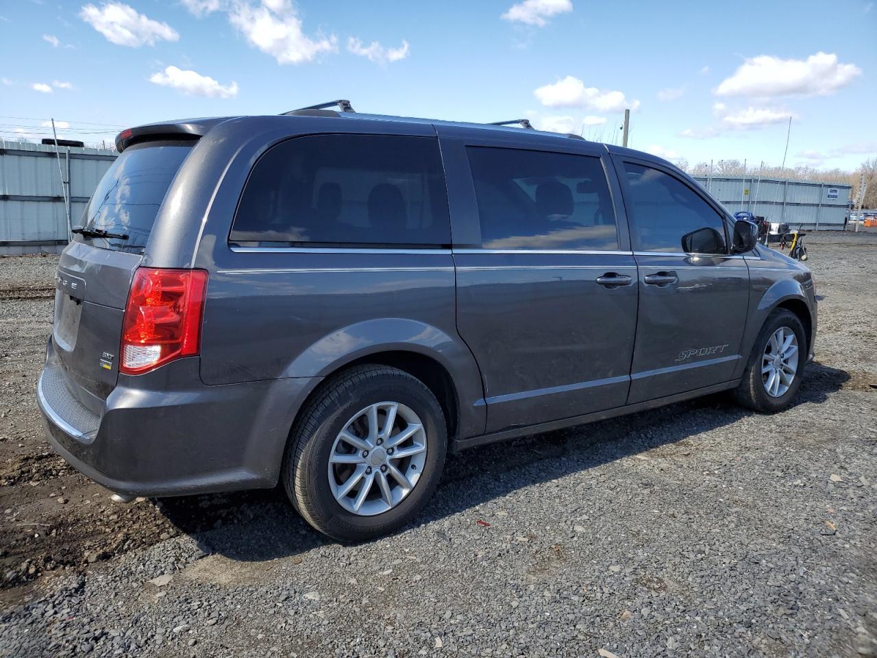 2019 Dodge Caravan VIN 2C4RDGCG1KR737035 Copart auction photo, side / undercarriage damage thumbnail 3