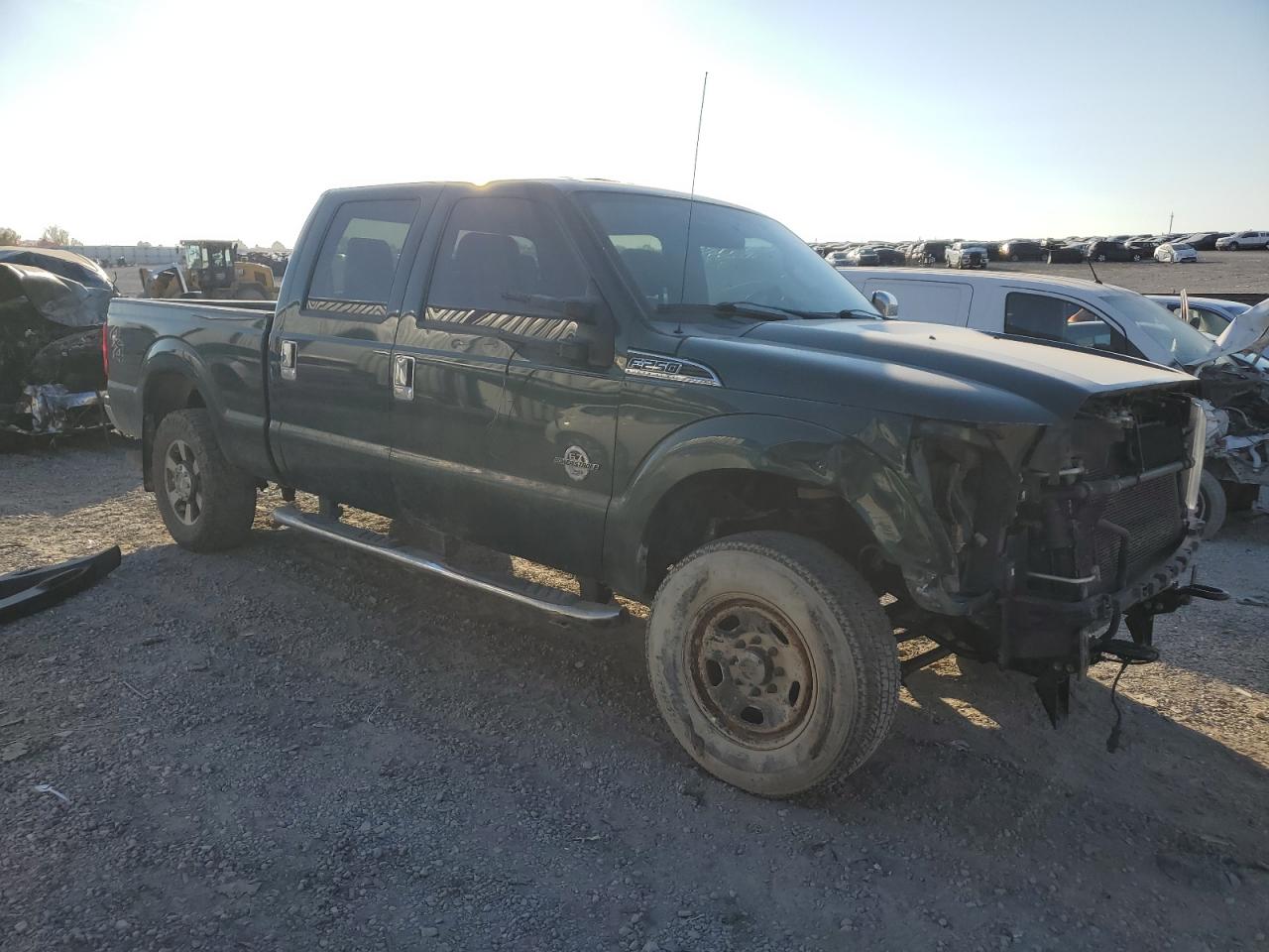 2012 Ford F250 VIN 1FT7W2BT8CEB00418 Copart auction photo, front end / side damage thumbnail 4