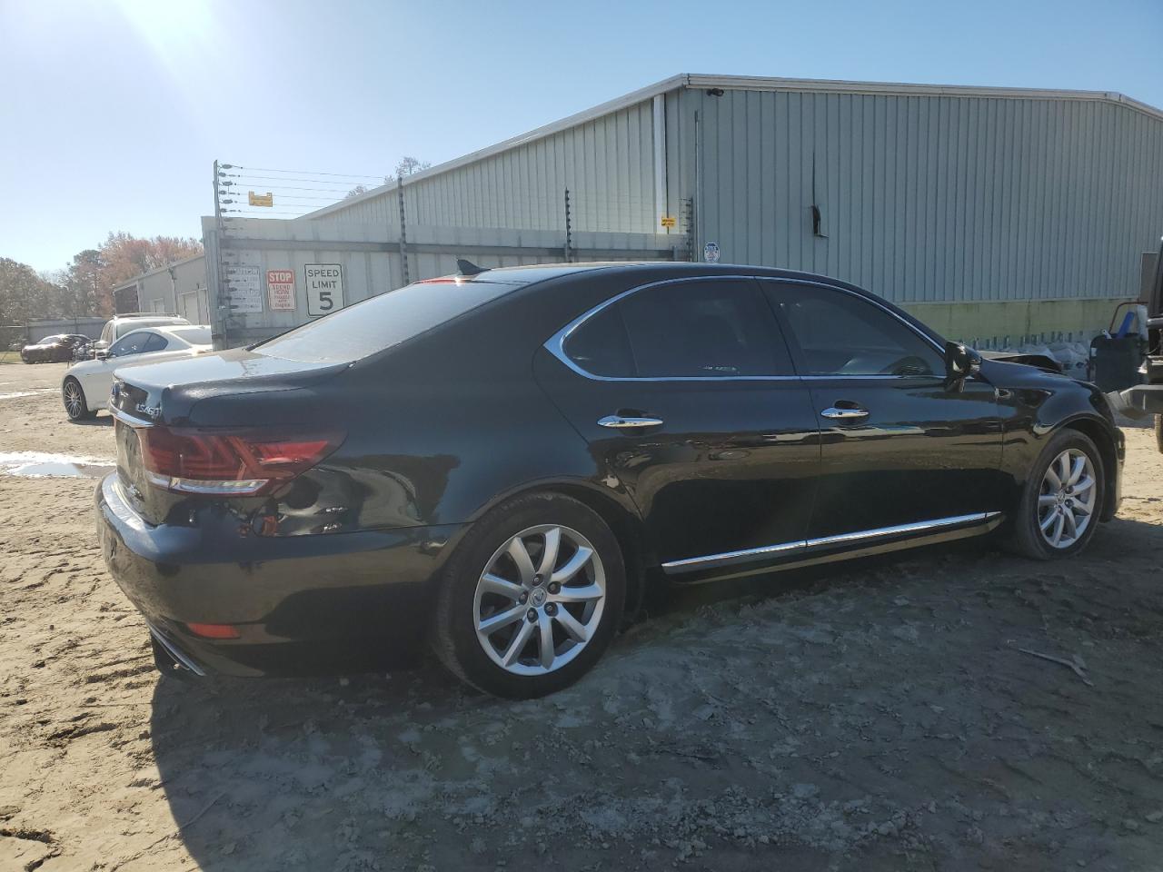 2013 Lexus LS VIN JTHCL5EF3D5019390 Copart auction photo, front end / minor dent/scratches damage thumbnail 3