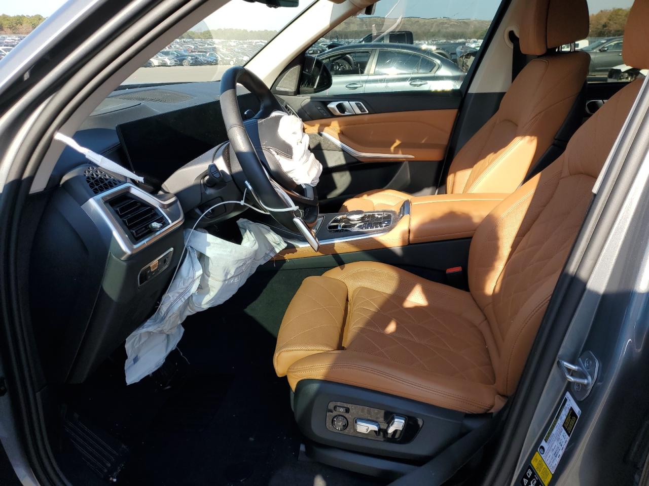 2023 BMW X7 VIN 5UX23EM09P9P75280 Copart auction photo, front end / side damage thumbnail 7