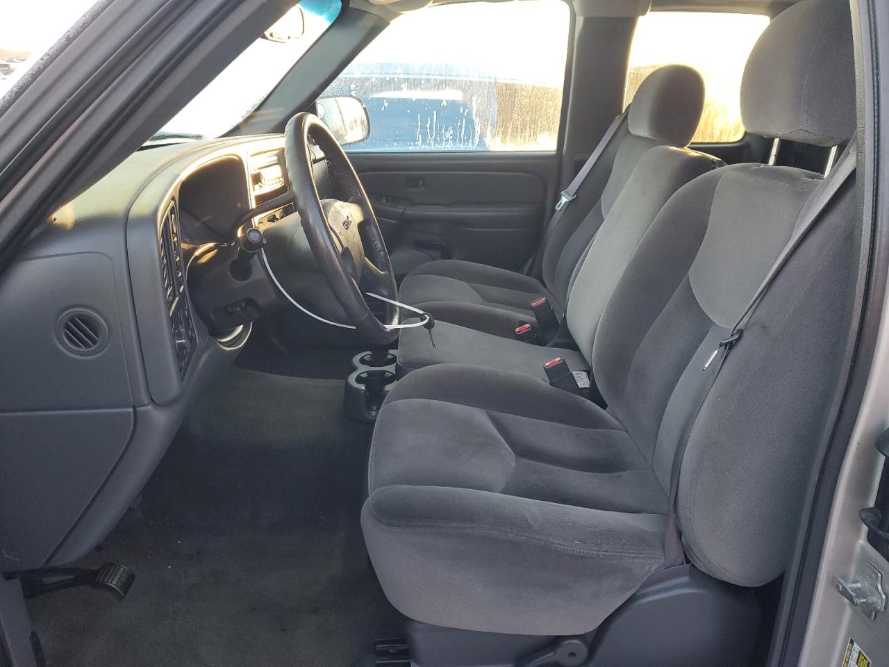 2005 GMC Sierra VIN 1GTEK19B45E143473 Copart auction photo, front end damage thumbnail 7