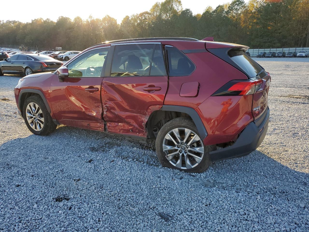 2019 Toyota RAV 4 VIN 2T3C1RFV3KW013339 Copart auction photo, all over damage thumbnail 2