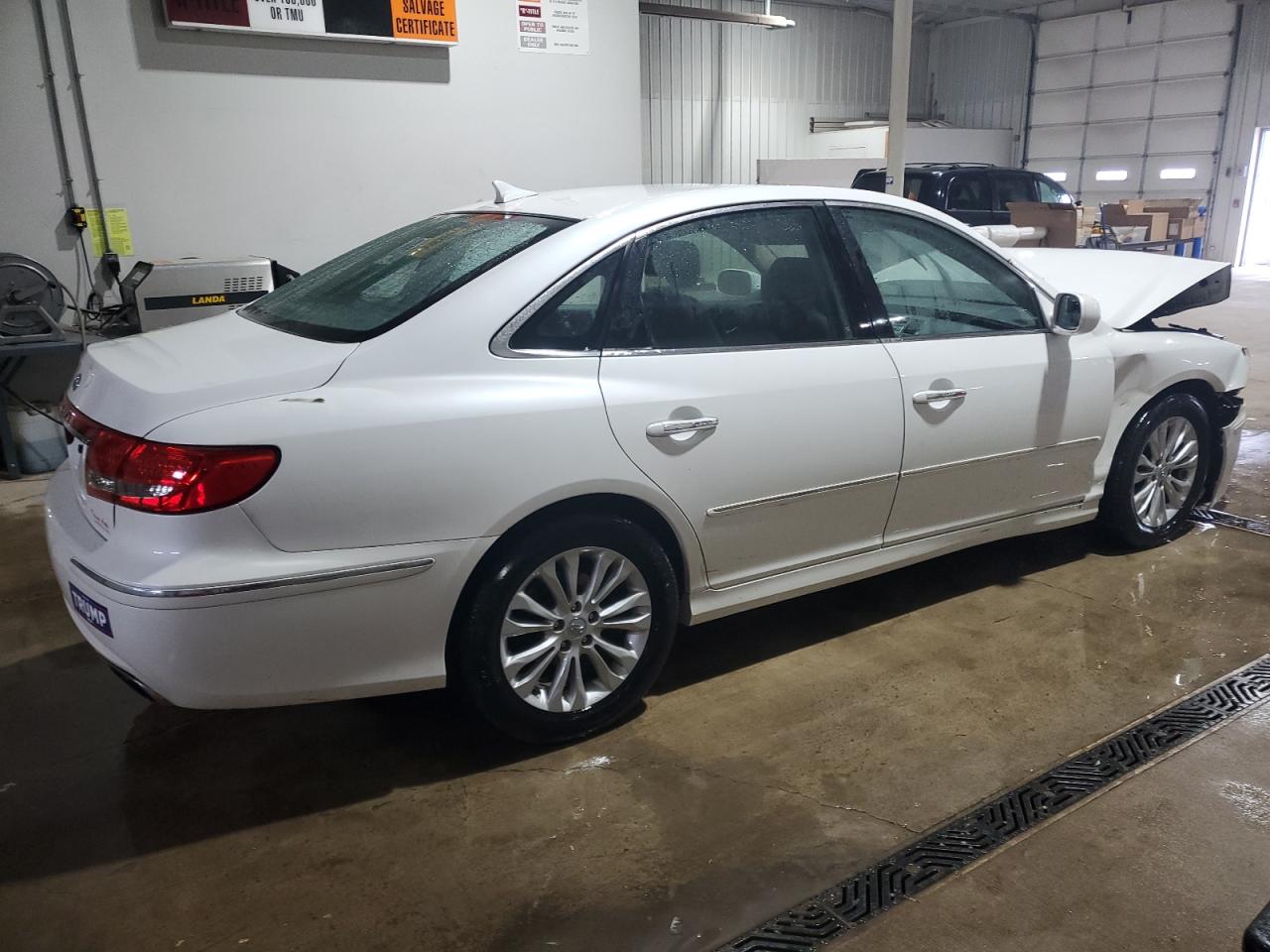 2011 Hyundai Azera VIN KMHFC4DD5BA540037 Copart auction photo, front end damage thumbnail 3