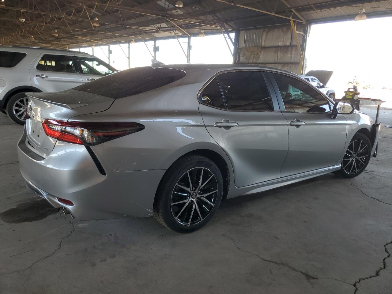 2024 Toyota Camry VIN 4T1G11AK2RU214135 Copart auction photo, front end / side damage thumbnail 3
