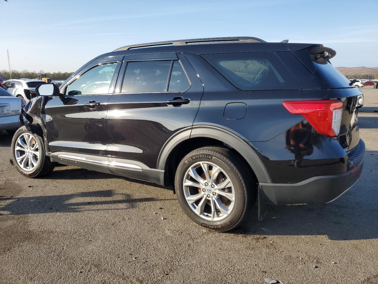 2022 Ford Explorer VIN 1FMSK8DH0NGB62870 Copart auction photo, front end / minor dent/scratches damage thumbnail 2