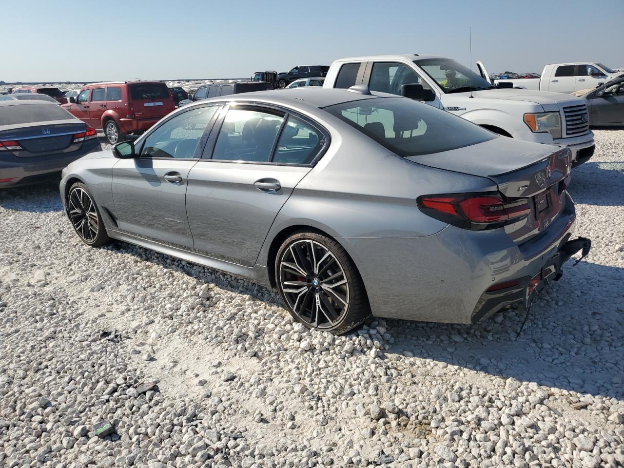 2023 BMW 5er VIN WBA73BJ03PWY01221 Copart auction photo, rear end damage thumbnail 2