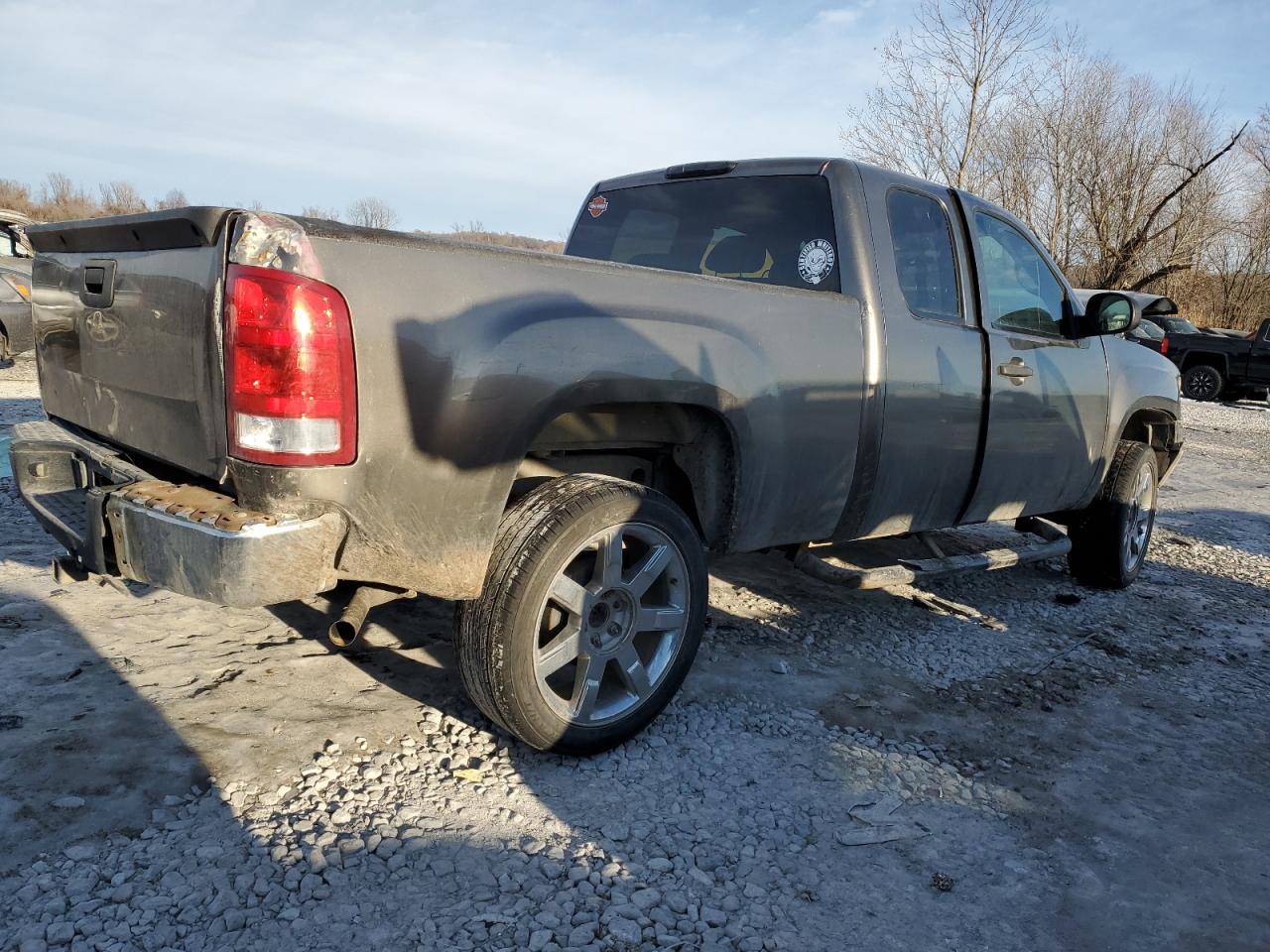 2010 GMC Sierra VIN 1GTSCUEA7AZ284197 Copart auction photo, front end damage thumbnail 3