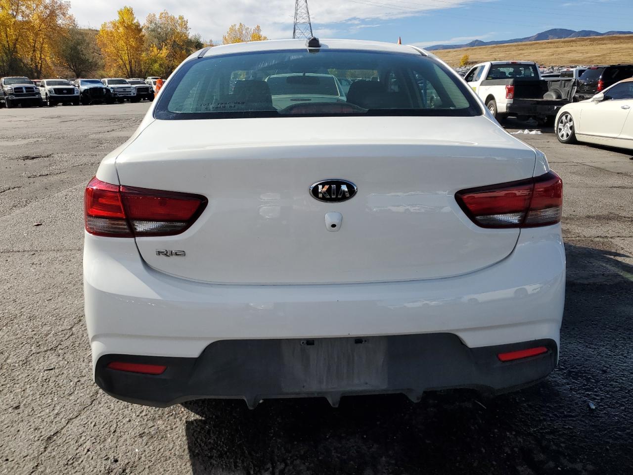 2020 KIA Rio VIN 3KPA24AD7LE335985 Copart auction photo, front end / side damage thumbnail 6